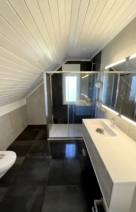 Rénovation d'une salle de bain à Corminboeuf