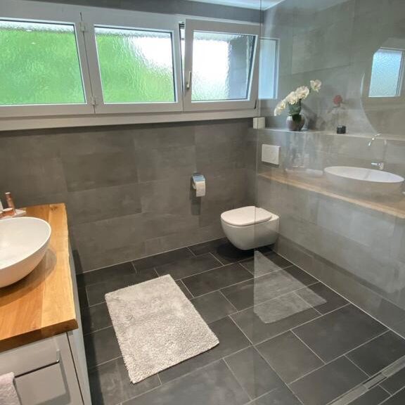 1305eb11-9aaa-46d3-959f-8257883bd460