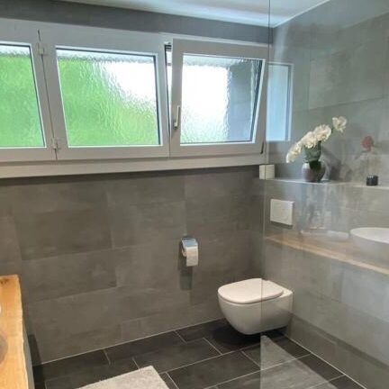 1305eb11-9aaa-46d3-959f-8257883bd460